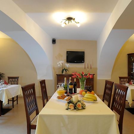 Hotel U Krale Jicin Ngoại thất bức ảnh