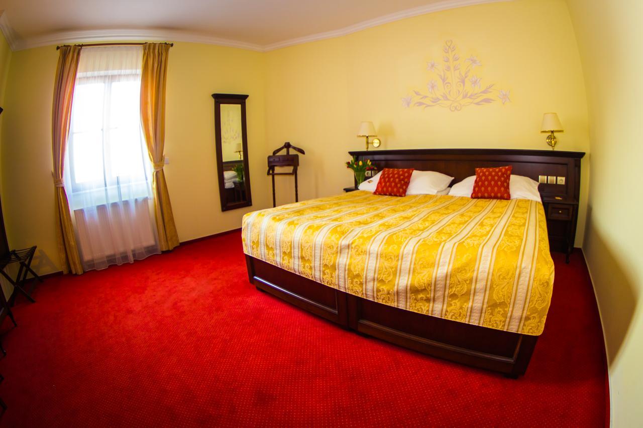 Hotel U Krale Jicin Ngoại thất bức ảnh