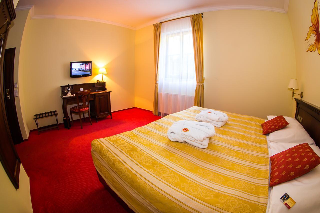 Hotel U Krale Jicin Ngoại thất bức ảnh