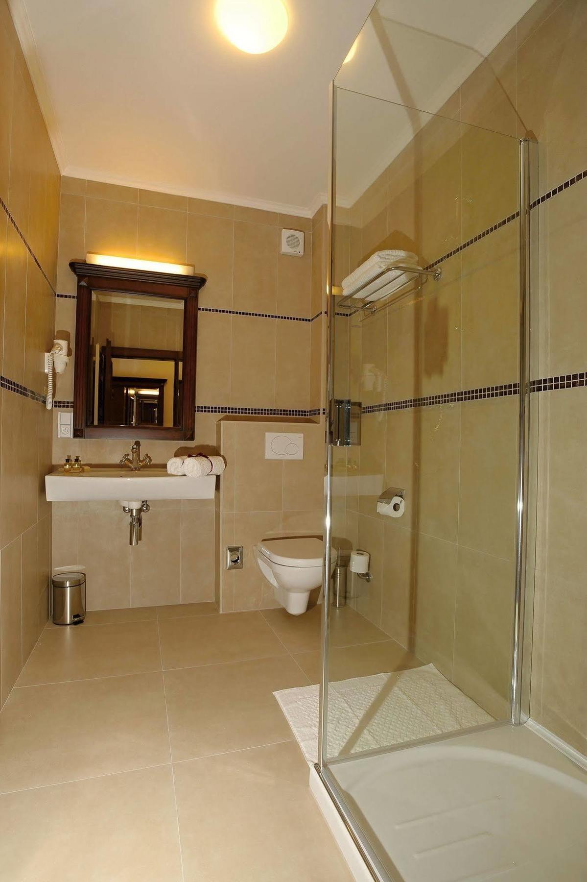 Hotel U Krale Jicin Ngoại thất bức ảnh
